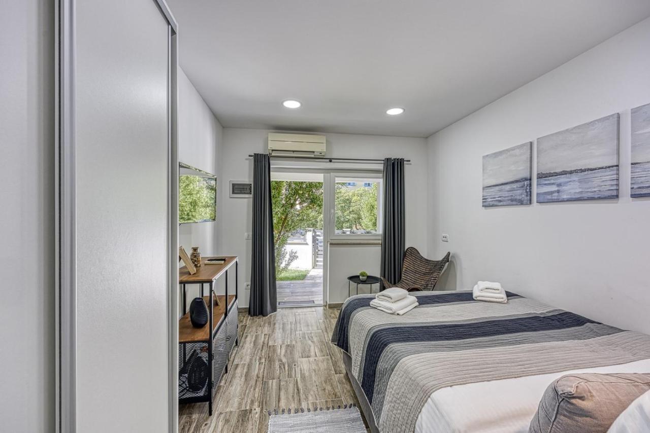 Apartments Claudio โปเรช ภายนอก รูปภาพ